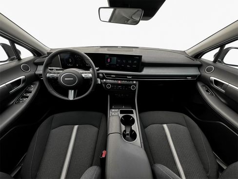 Certified 2025 Hyundai Sonata SEL image 13