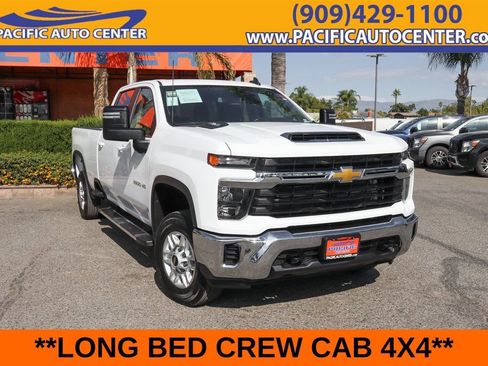 Used 2024 Chevrolet Silverado 2500 LT AWD/4WD image 1