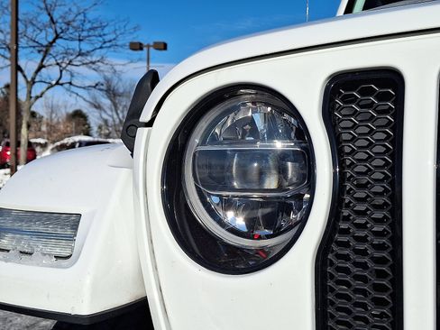 Certified 2021 Jeep Wrangler Unlimited Sahara image 9