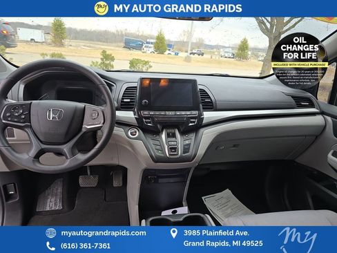 Used 2019 Honda Odyssey EX image 12