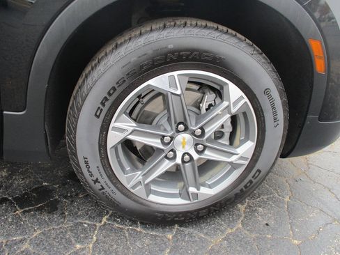 Used 2023 Chevrolet Blazer LT AWD/4WD image 12