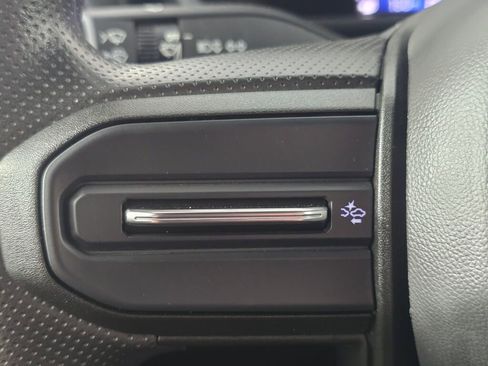 Used 2023 Chevrolet Colorado Trail Boss image 24