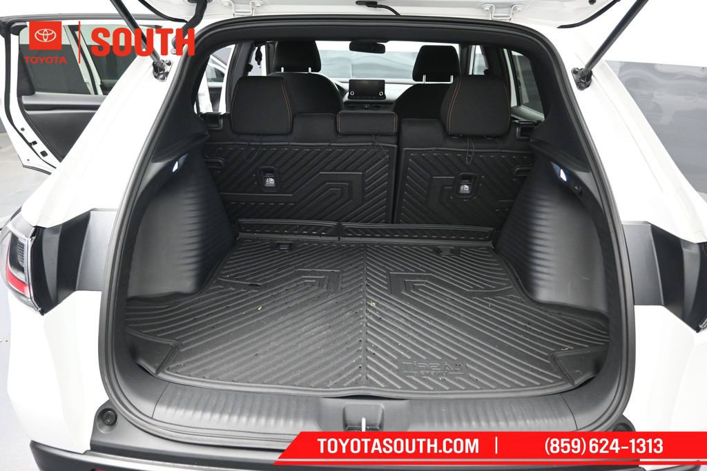Used 2025 Honda HR-V Sport image 26
