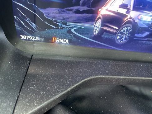 Used 2025 Ford Explorer ST-Line w/ ST-Line Street Pack image 19