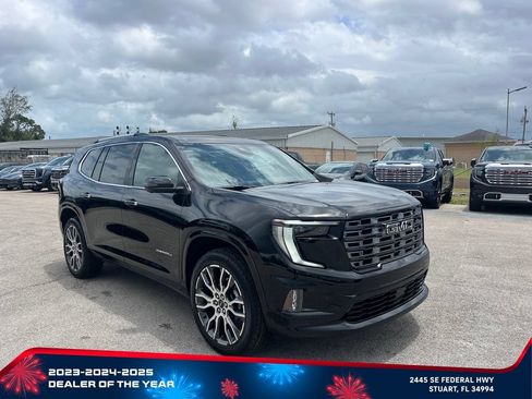New 2026 GMC Acadia Denali Ultimate FWD image 2