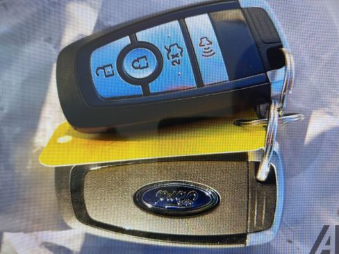 Used 2018 Ford Fusion S image 9