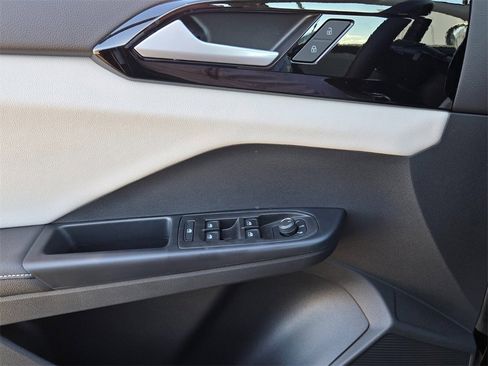 New 2026 Volkswagen Taos S image 11