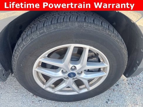 Used 2022 Ford Edge SEL image 30