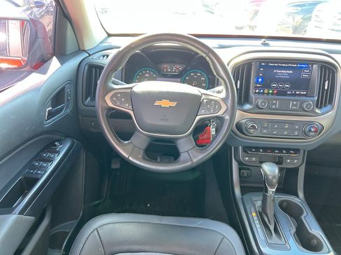 Used 2022 Chevrolet Colorado Z71 image 17