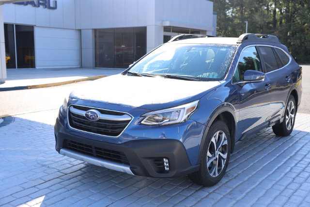 Used 2020 Subaru Outback Limited w/ Popular Package #2 AWD/4WD image 1