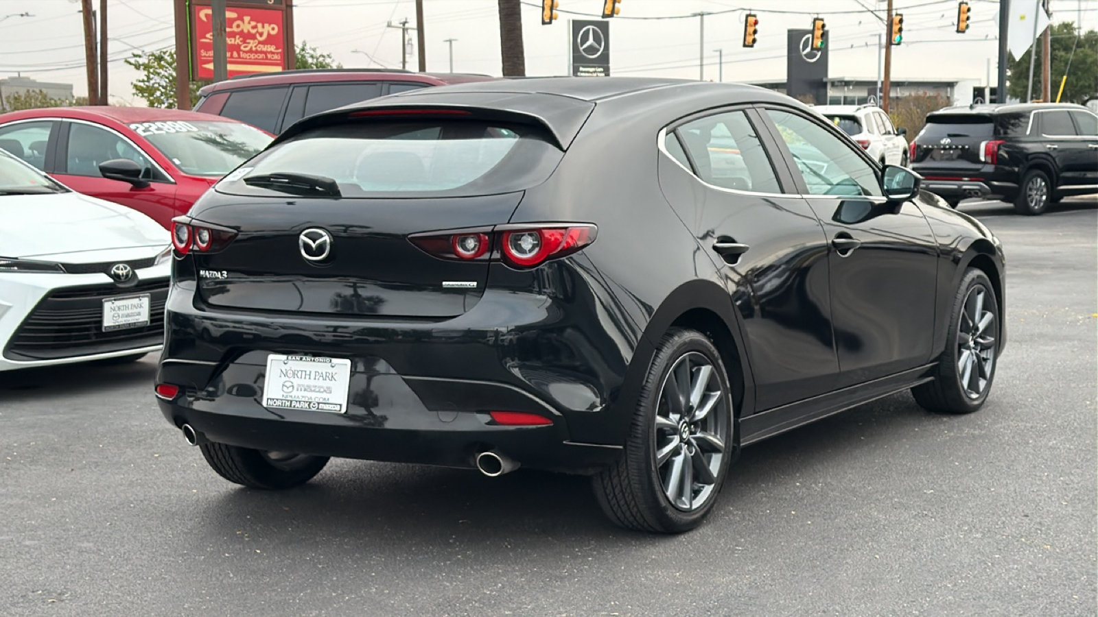Used 2025 MAZDA MAZDA3 s FWD image 4