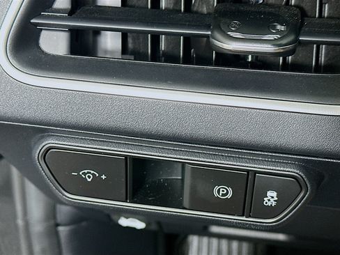 Used 2025 Kia K4 FWD image 17