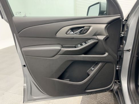 Certified 2023 Chevrolet Traverse LT image 13