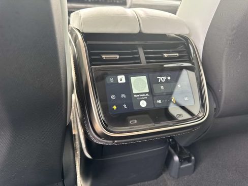 Used 2023 Rivian R1S Adventure AWD/4WD image 16