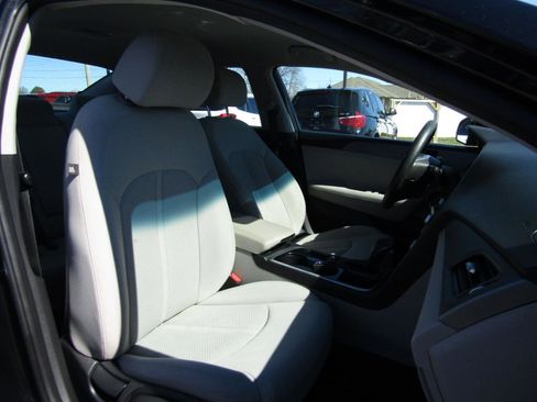 Used 2019 Hyundai Sonata SE image 27