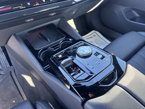 New 2025 BMW 530i xDrive AWD/4WD image 26