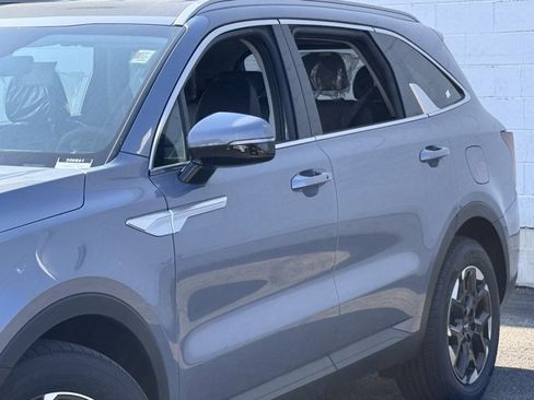 New 2025 Kia Sorento S image 26