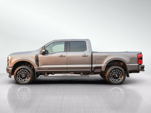 Used 2026 Ford F250 Platinum AWD/4WD image 2