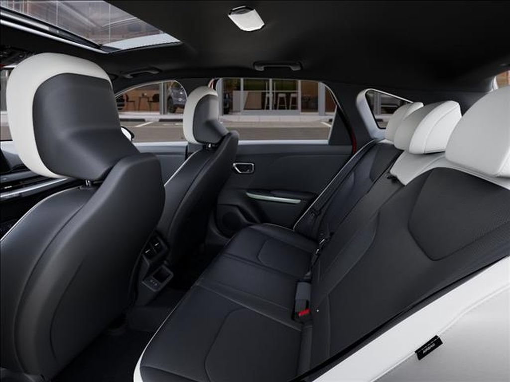 New 2027 Kia K4 GT-Line Turbo FWD image 18