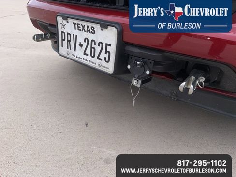 Used 2021 GMC Canyon Denali image 4