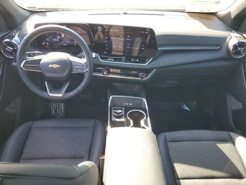 Used 2026 Chevrolet Equinox LT w/ Convenience Package II FWD image 11