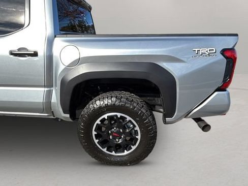 Used 2025 Toyota Tacoma TRD Off-Road AWD/4WD image 34