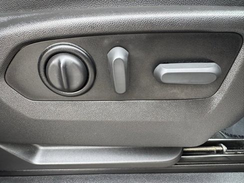 Used 2021 GMC Sierra 1500 SLT image 32