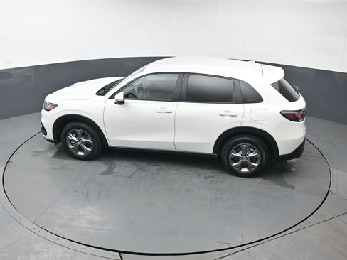 Certified 2026 Honda HR-V LX image 38