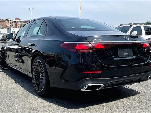 Certified 2024 Mercedes-Benz E 350 4MATIC Sedan w/ Multicontour Seating Package image 3