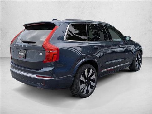 Certified 2024 Volvo XC90 T8 Ultimate AWD/4WD image 5
