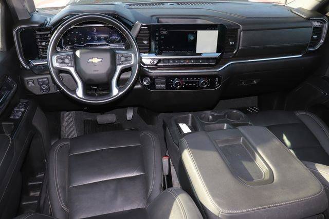 Used 2025 Chevrolet Silverado 2500 LT w/ Leather Package AWD/4WD image 22