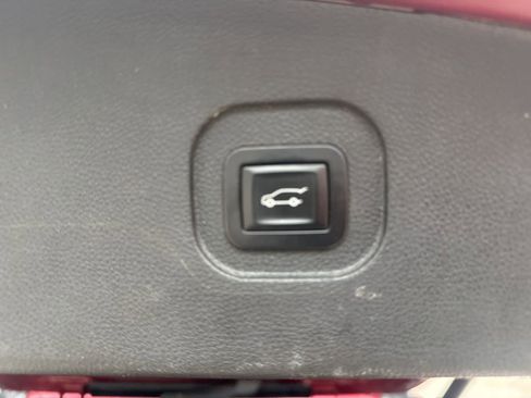 Used 2017 Chevrolet Equinox LT w/ Convenience Package image 20