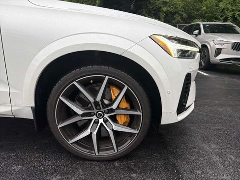 Used 2023 Volvo XC60 B5 Ultimate w/ Climate Package FWD image 17