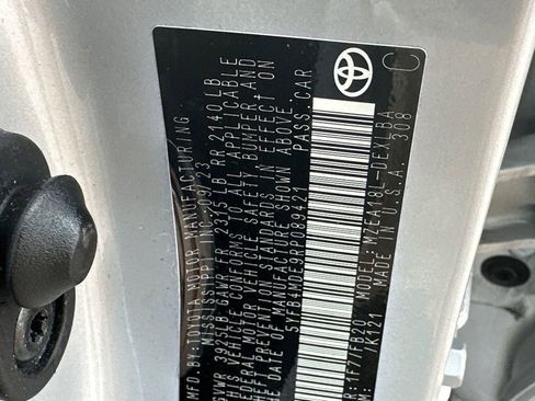 Used 2024 Toyota Corolla LE image 32