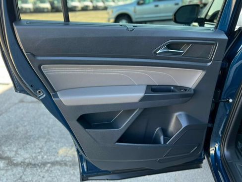Used 2021 Volkswagen Atlas SE w/ Panoramic Sunroof Package FWD image 14