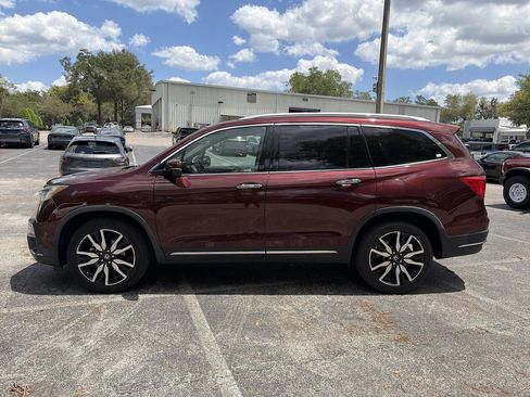 Used 2019 Honda Pilot Touring image 2