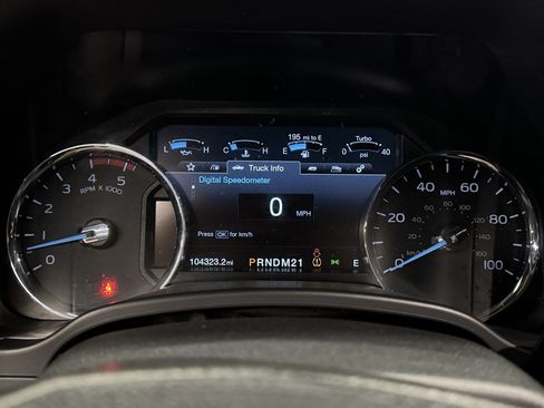 Used 2018 Ford F250 Lariat w/ Lariat Ultimate Package AWD/4WD image 34