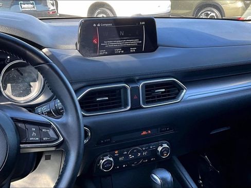 Used 2017 MAZDA CX-5 Touring w/ Preferred Equipment Package FWD image 8
