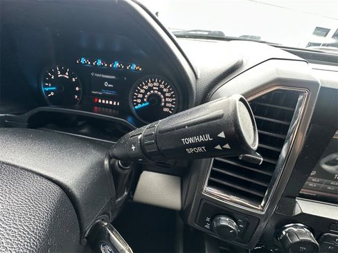 Used 2015 Ford F150 XLT w/ Equipment Group 302A Luxury image 14