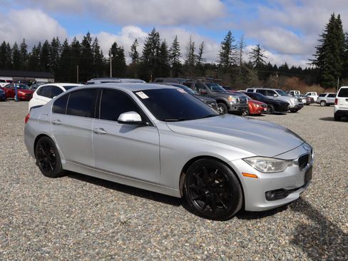 Used 2015 BMW 320i Sedan image 5