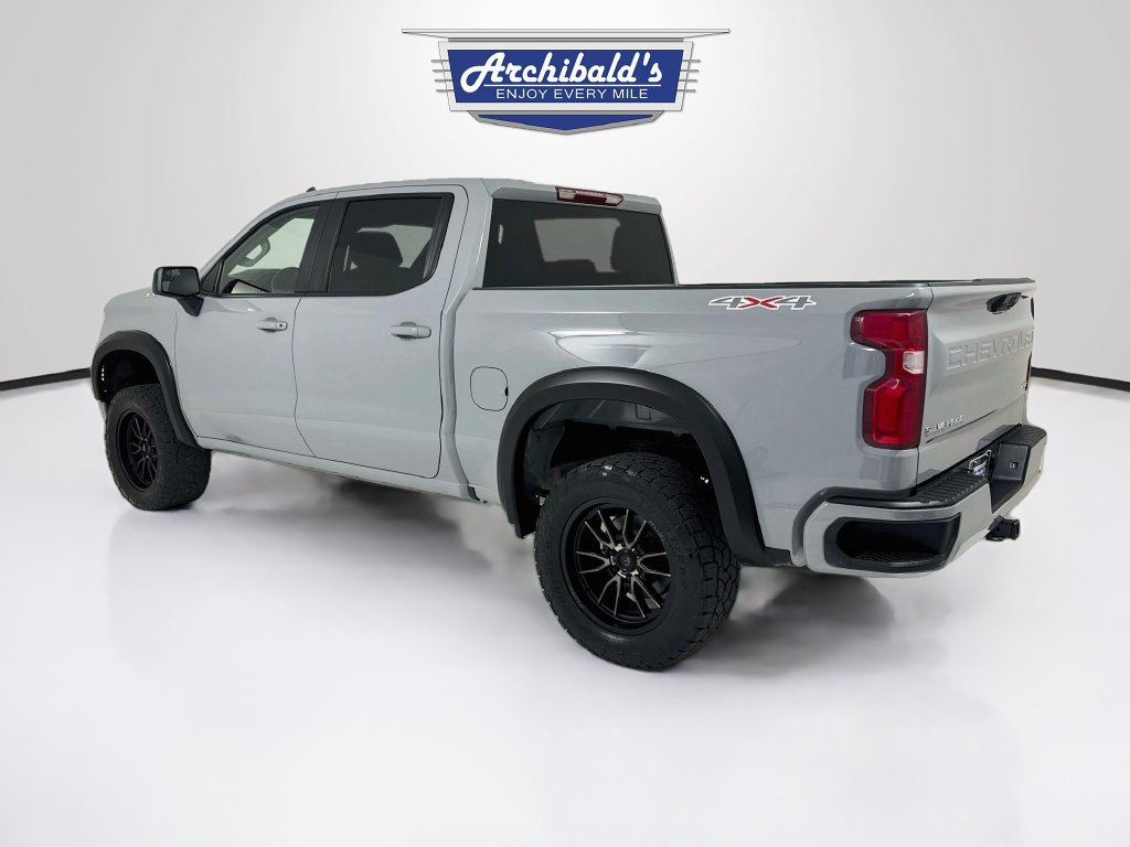 Used 2024 Chevrolet Silverado 1500 RST AWD/4WD image 6