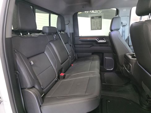 Used 2024 GMC Sierra 3500 Denali w/ Technology Package AWD/4WD image 11