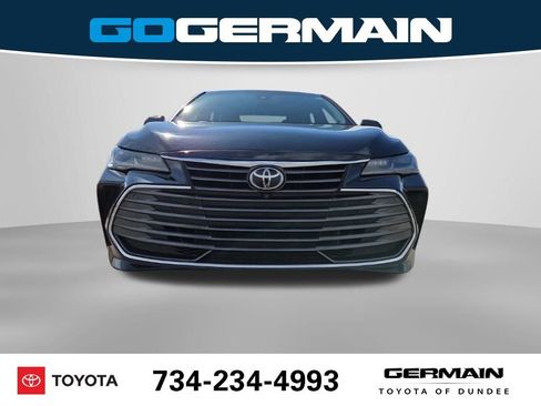 Used 2022 Toyota Avalon Limited w/ Advanced Safety Package FWD image 2