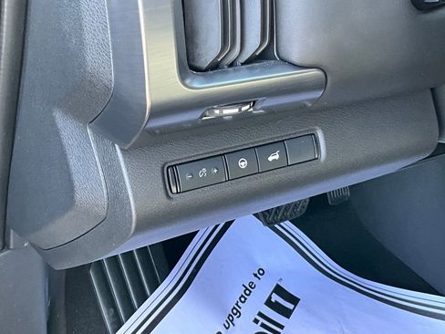 Certified 2024 Nissan Pathfinder SL w/ Lighting Package (N92) image 35