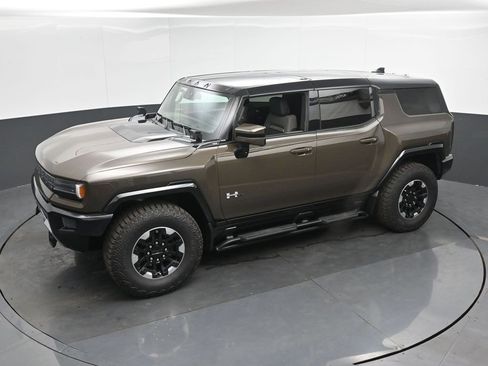 Used 2024 GMC Hummer EV 3X w/ Extreme Off-Road Package AWD/4WD image 40