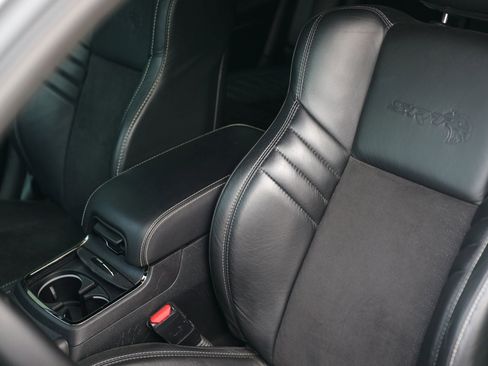 Used 2021 Dodge Charger SRT Hellcat RWD image 12