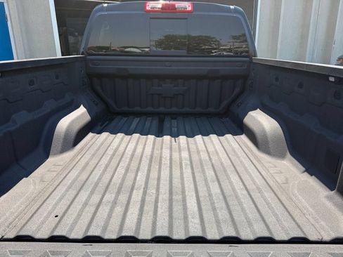 Used 2024 Chevrolet Colorado Trail Boss AWD/4WD image 17