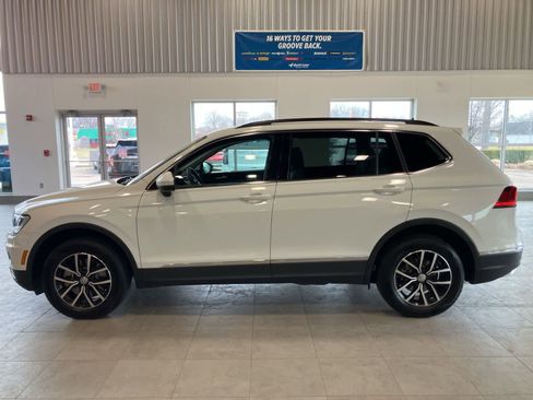 Used 2021 Volkswagen Tiguan SE image 8
