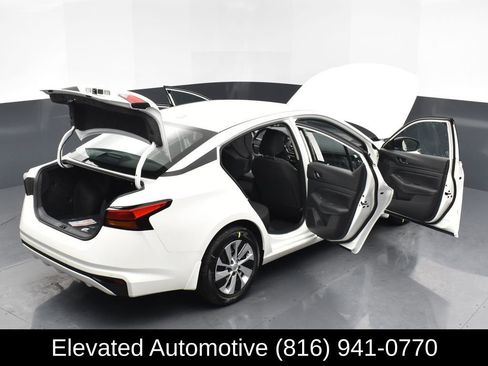 Used 2025 Nissan Altima 2.5 S image 28