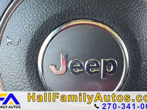 Used 2012 Jeep Wrangler Unlimited Sport image 27